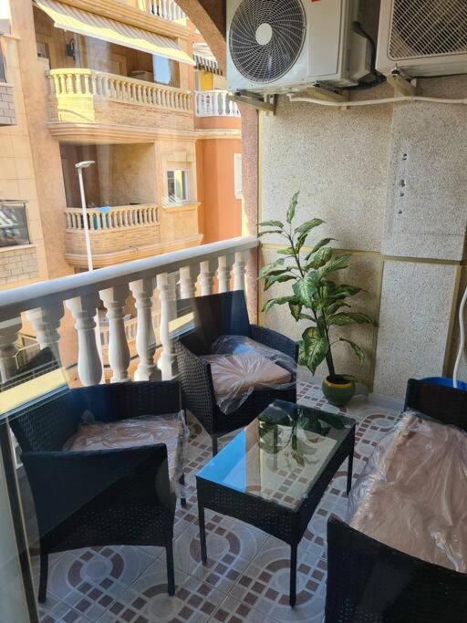Egy Lepes A Tengerpart! La Mata  Exterior photo